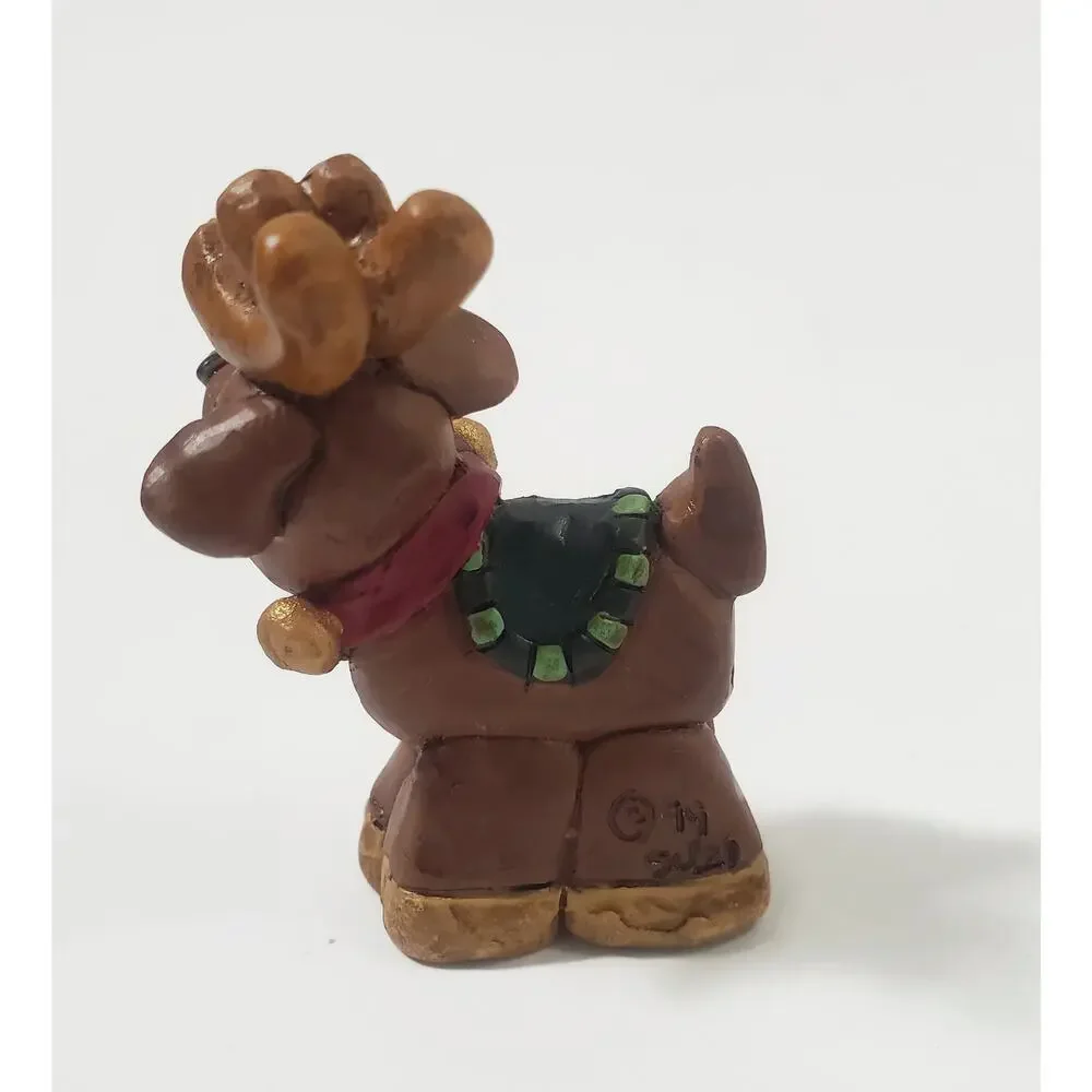Suzi Skoglund Reindeer Christmas Holiday Folk Art Resin Figurine 2 in. 1999